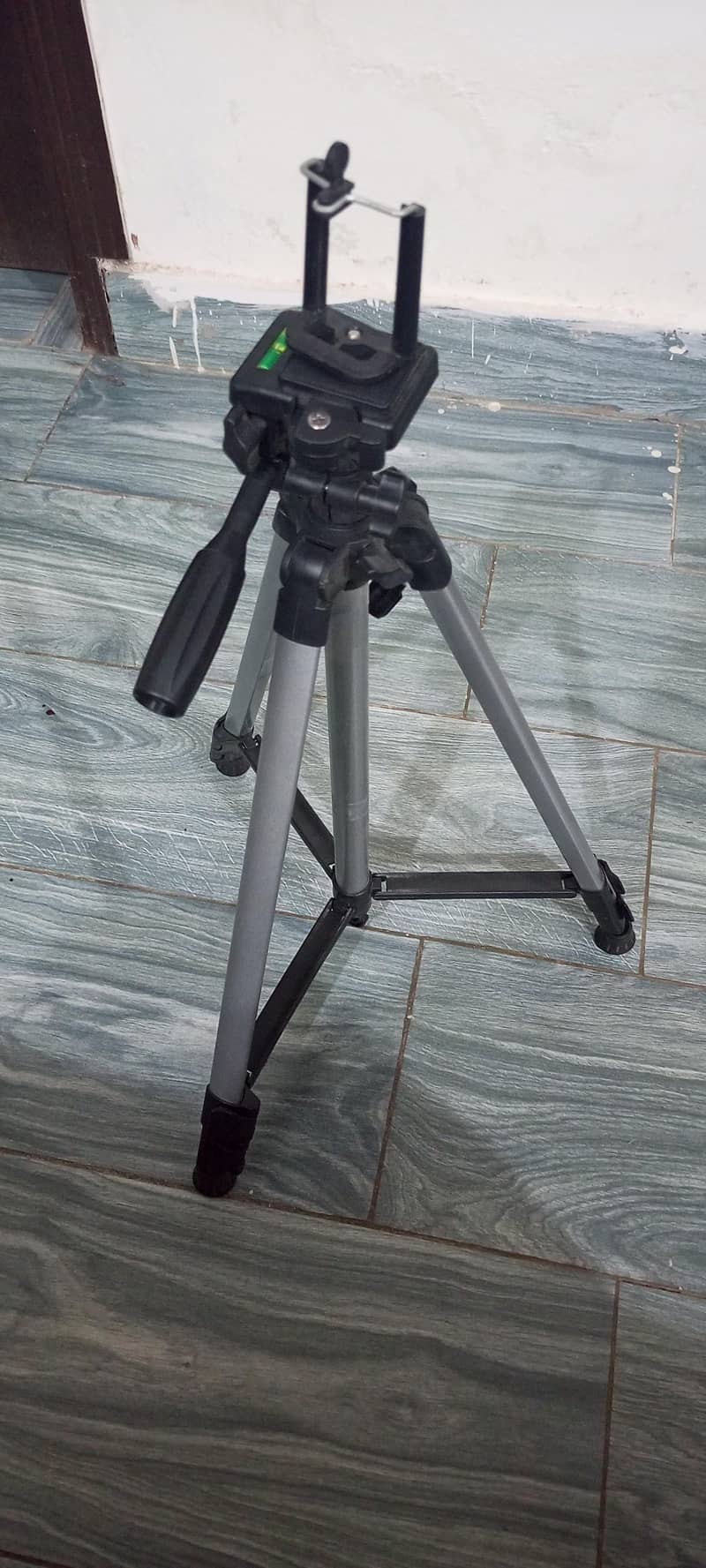 tripod stand 7