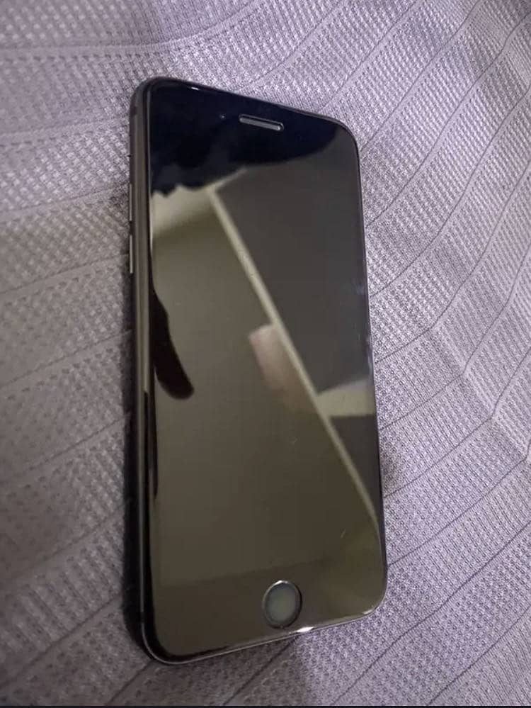 Apple iPhone 8 2