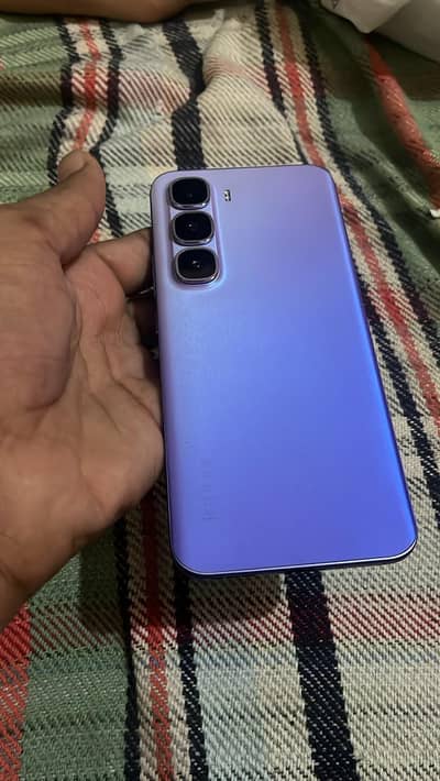 Infinix hot 60 pro plus 8+8 256 4 manth use Hoya ha