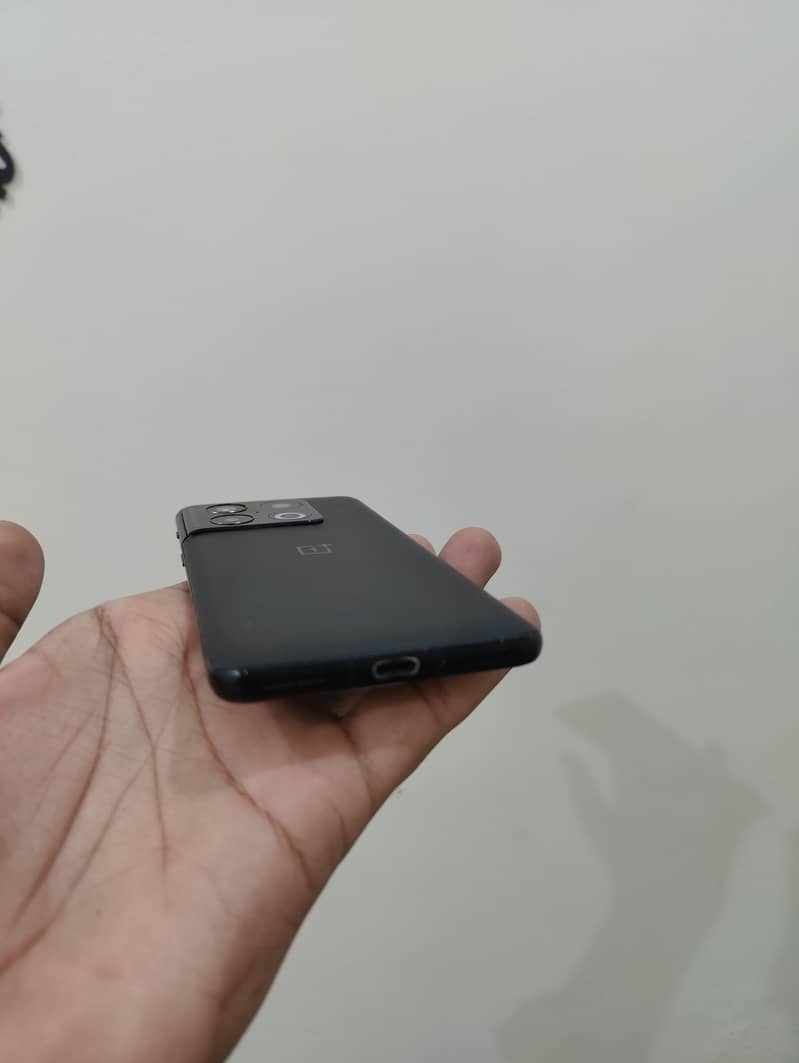 One Plus 10 Pro 5