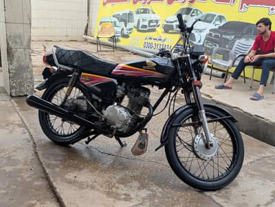 Honda CG 125 2012 – Black – Clean Condition – Hyderabad Registered