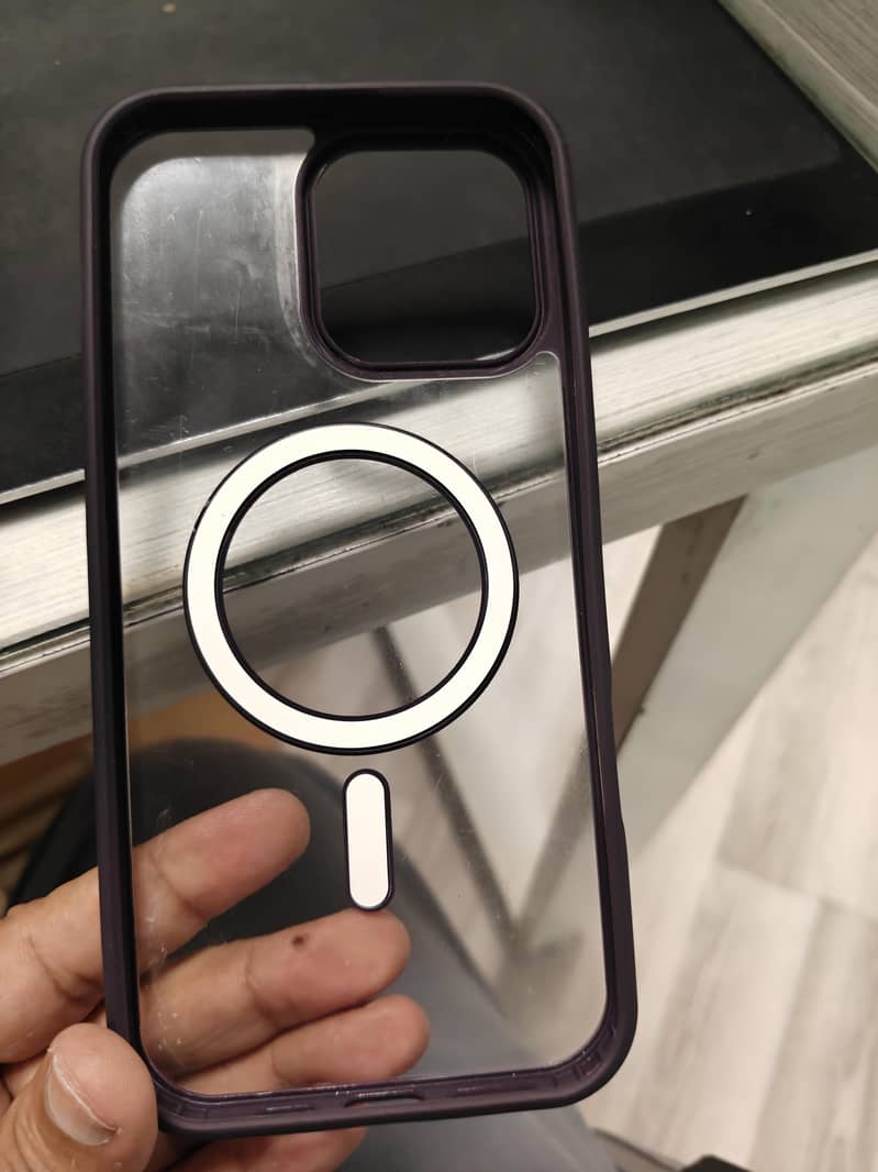 Iphone pro 16 case 0