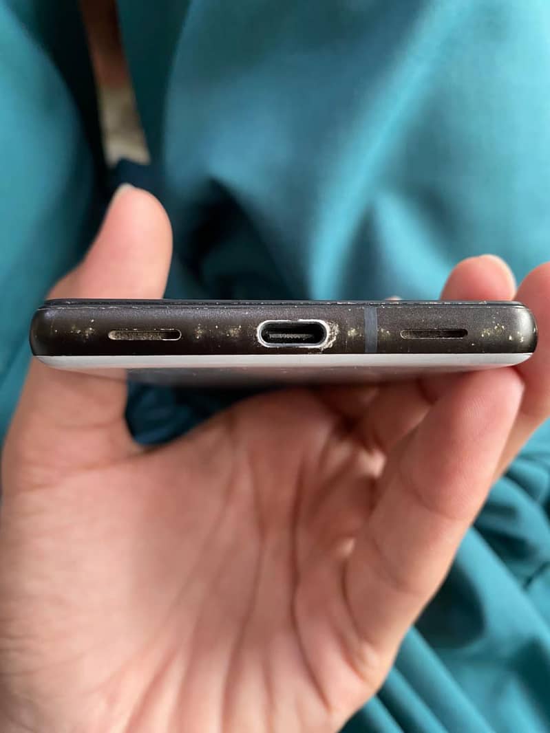 Google Pixel 6a 5