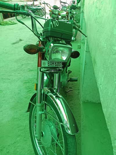 2025 Model New condition koi Kam ne honey wla
