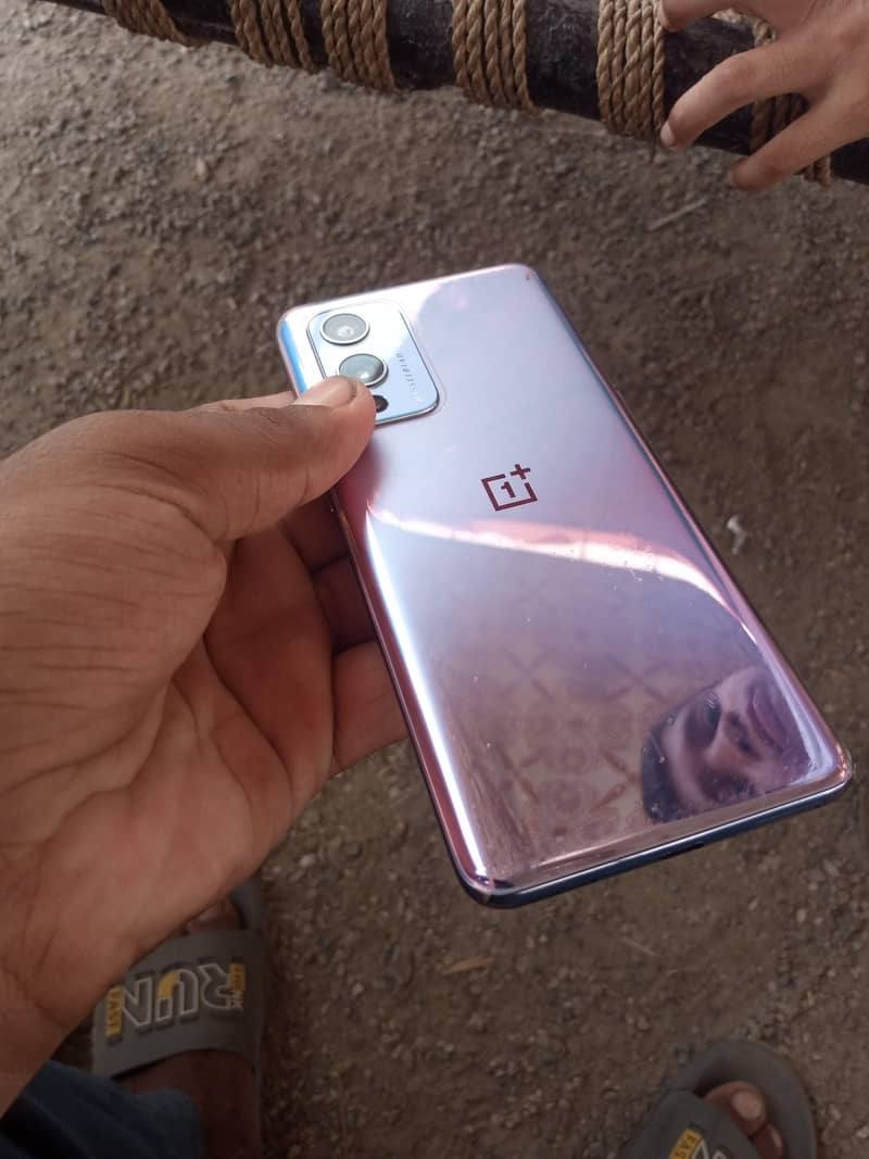 One Plus 9 4