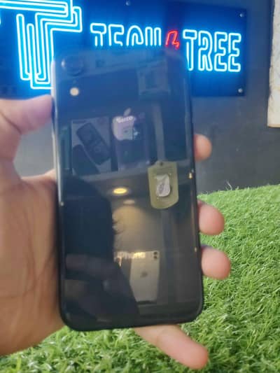 Apple iPhone XR