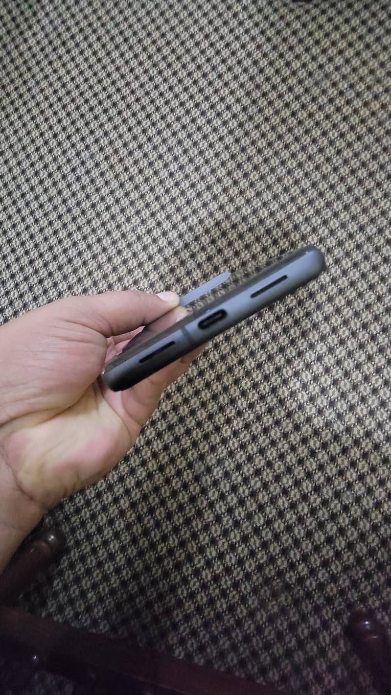 Google Pixel 7 4