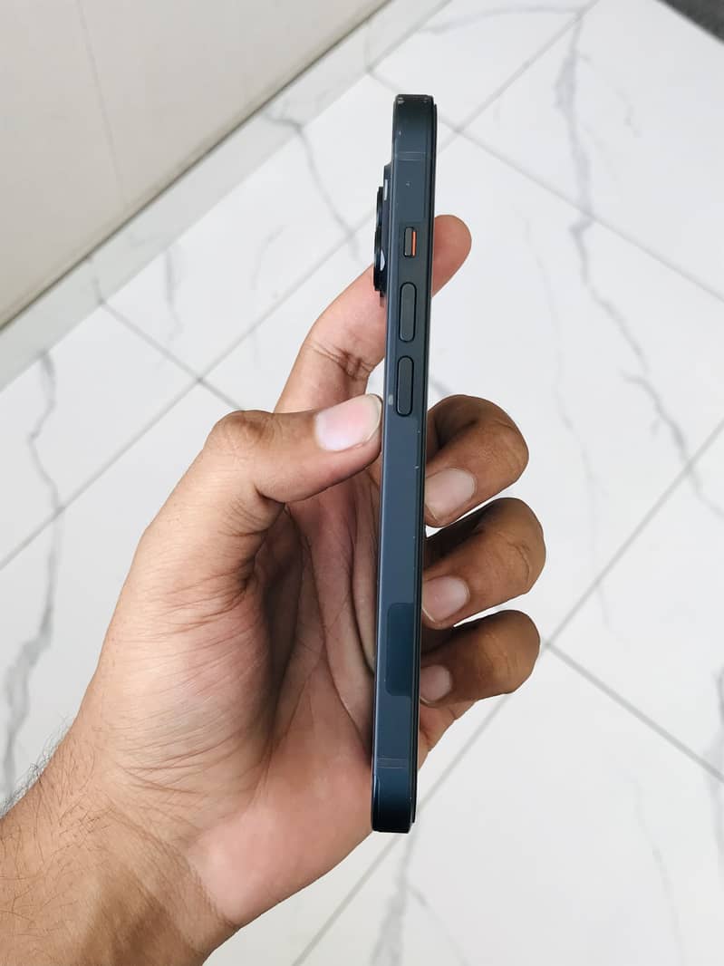 Apple iPhone 14 1