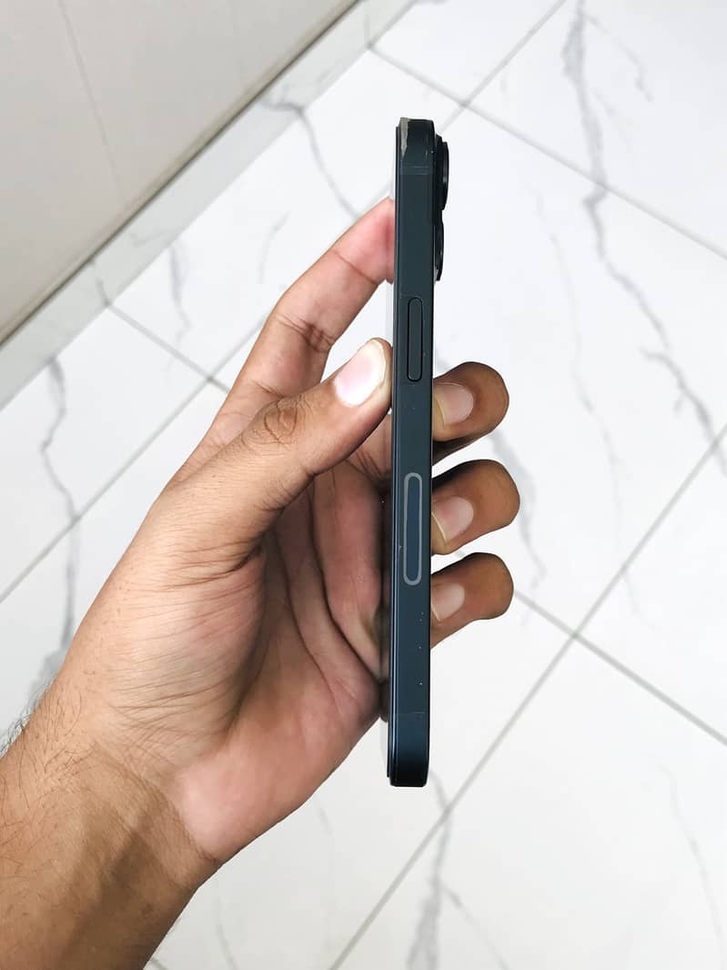 Apple iPhone 14 5