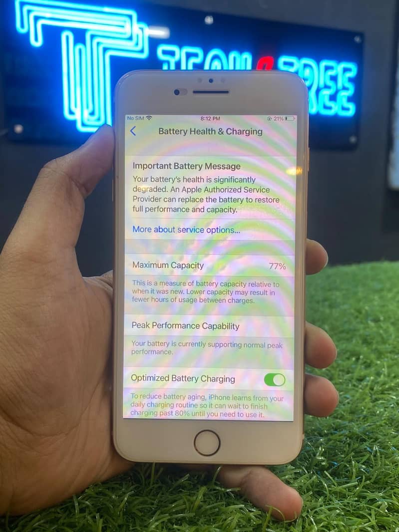 Apple iPhone 8 Plus 3