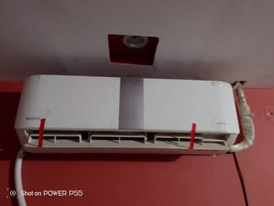 Orient Split AC