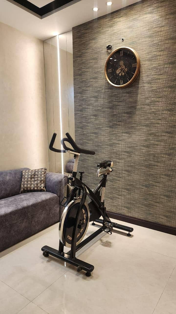 Spinning Exercise Cycle 1