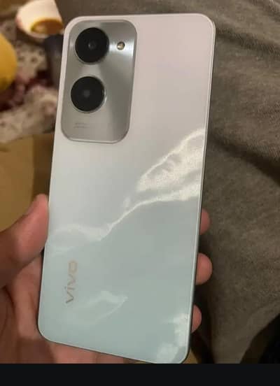 Vivo Y18