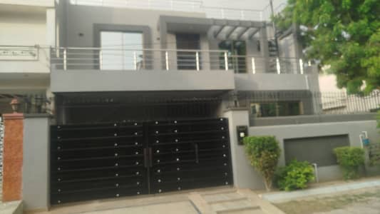 10 Marla Double Story Renovated House For Sale in PIA Housing Society