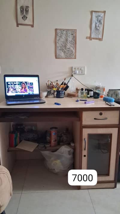 Study Table / Desk