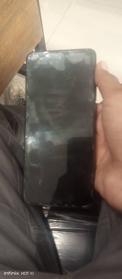 Infinix smart 8 plus urgently for sell box and charger are available