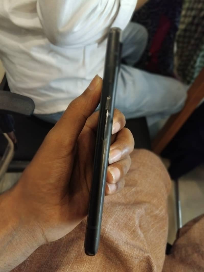 Google Pixel 6a 5