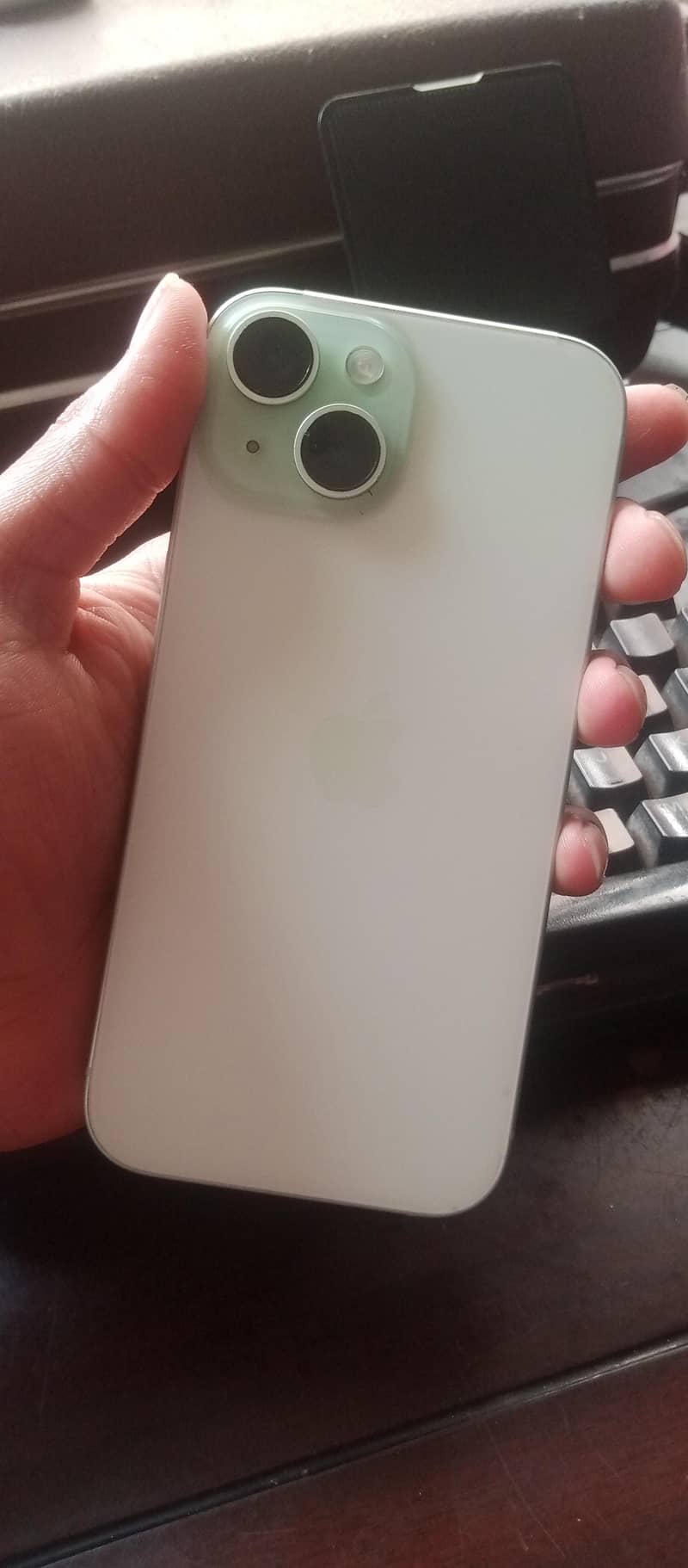 Apple iPhone 15 0
