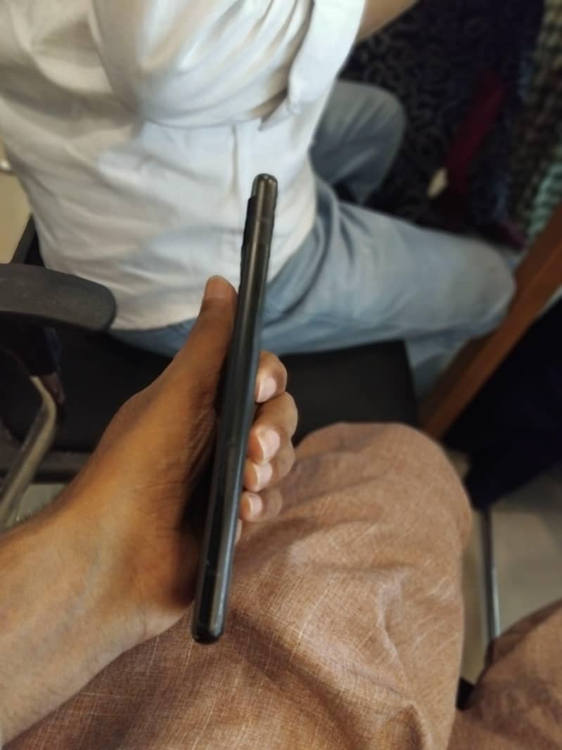 Google Pixel 6a 4