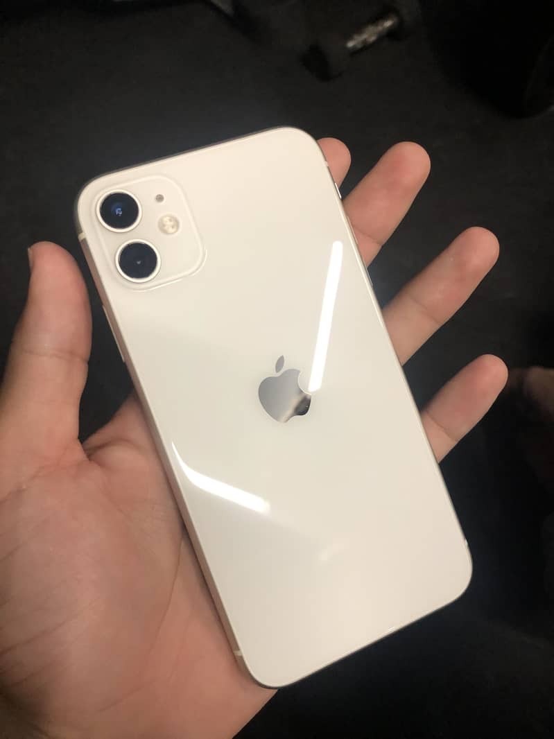 Apple iPhone 11 7