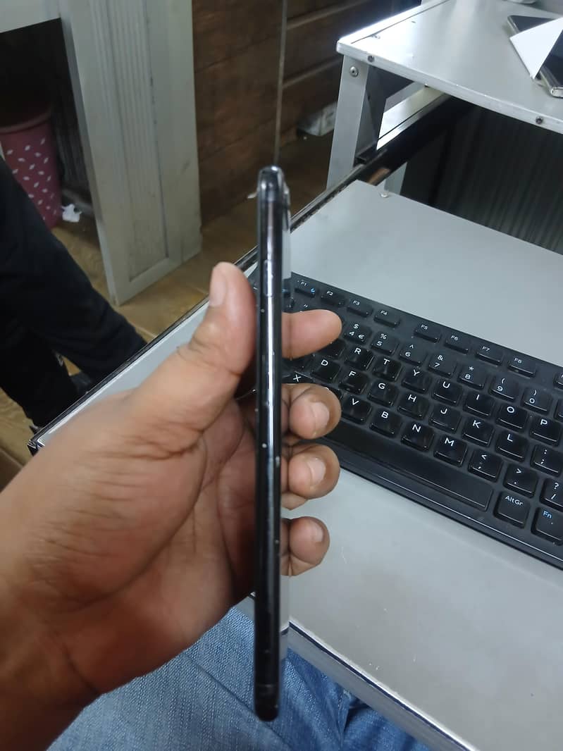 Apple iPhone 7 Plus 2