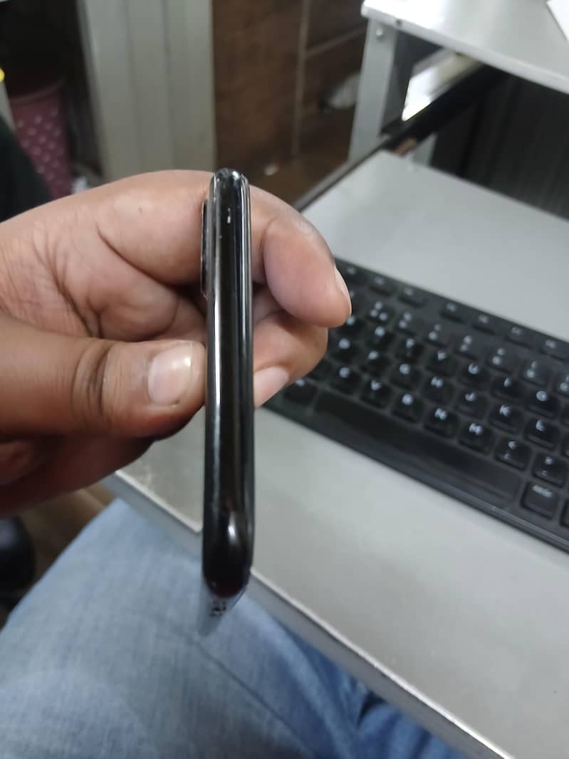 Apple iPhone 7 Plus 4