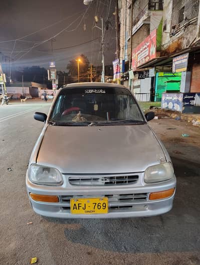 Daihatsu Cuore 2003