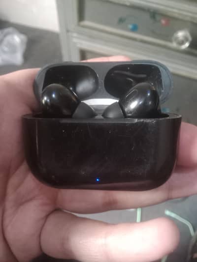airpords pro 2 urgent sale please contact on whatsapp only