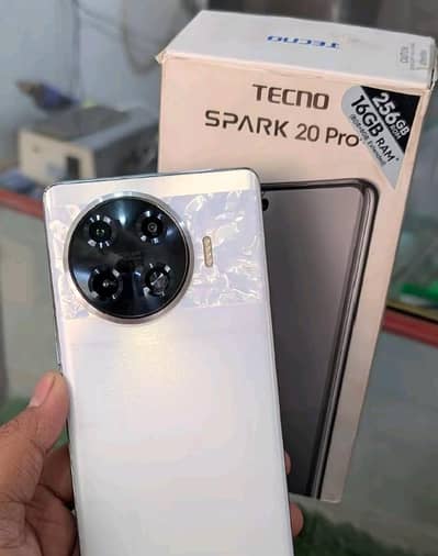 Tecno Spark 20 Pro Plus