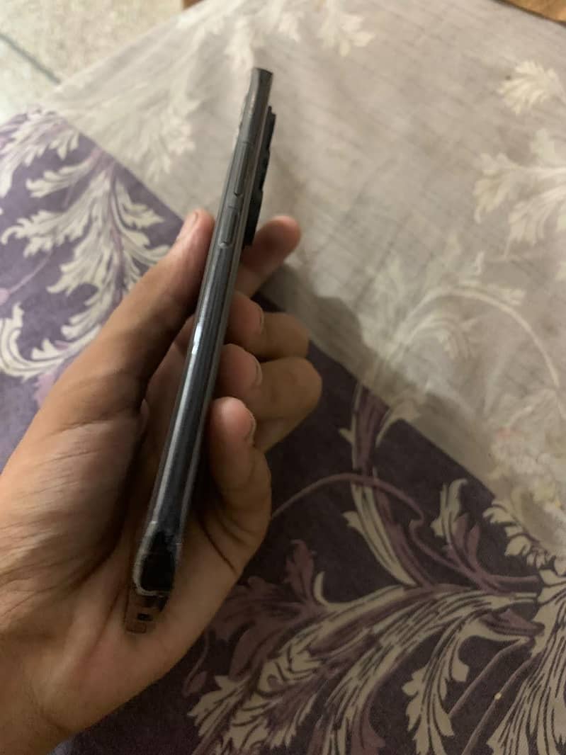 Tecno CAMON 40 Pro 3