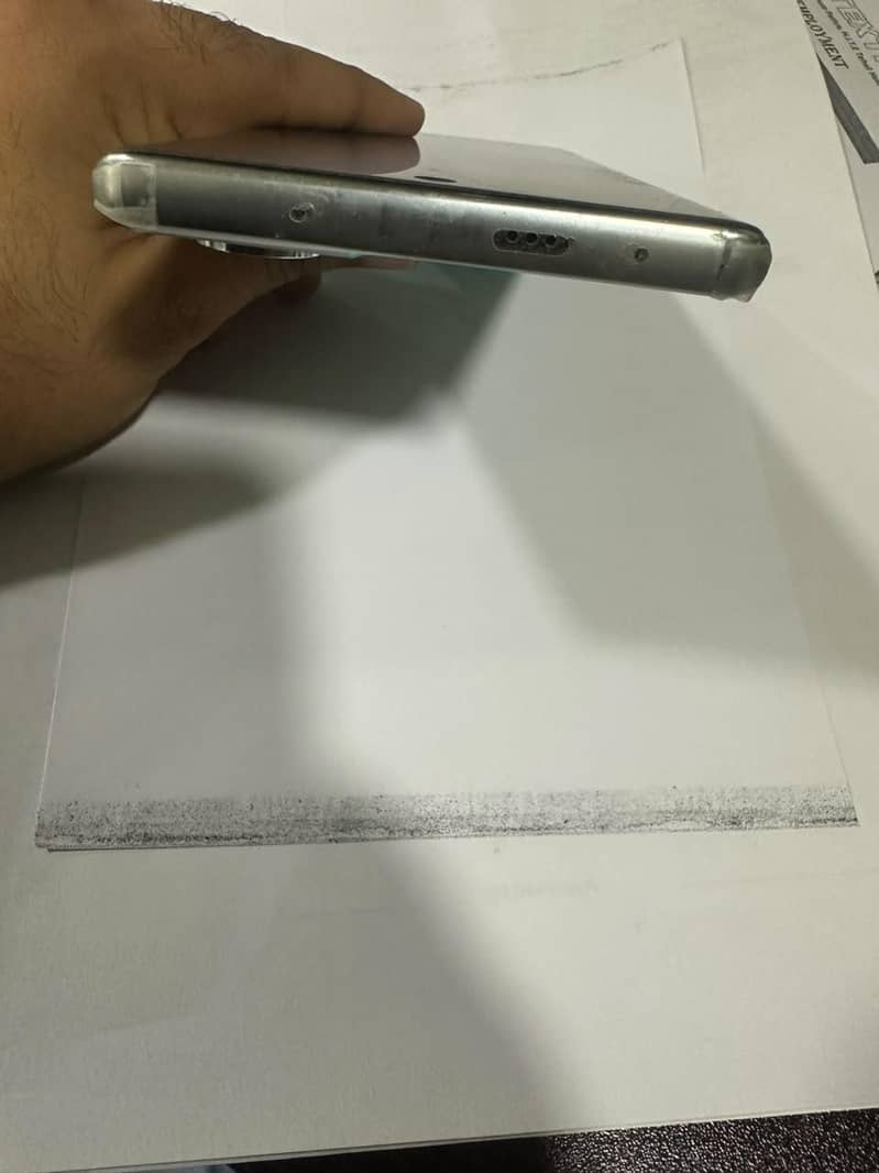 Tecno CAMON 40 Pro 4