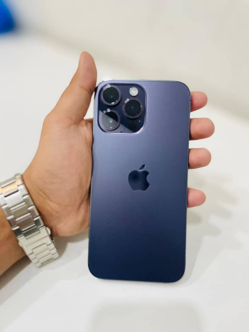Apple iPhone 14 Pro Max 0
