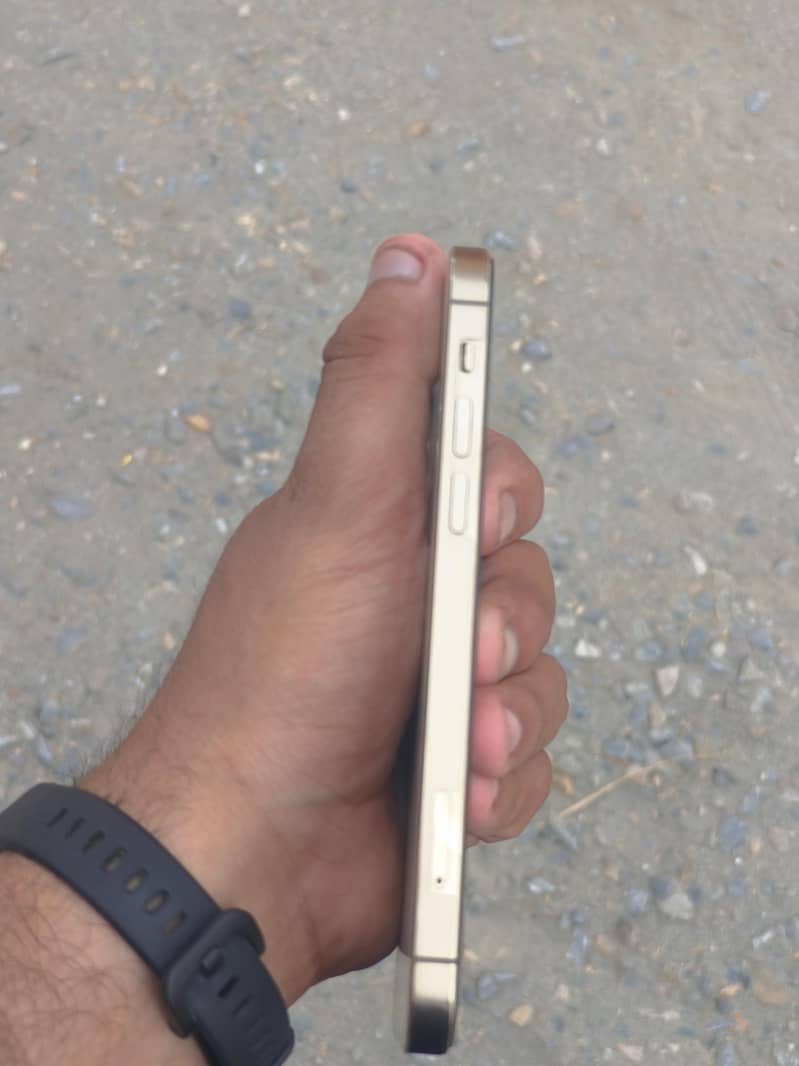 iphone 12 pro 3