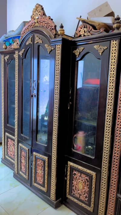 Stylish Wooden Showcase