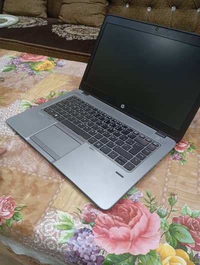 Hp elite book 840 g2 10/9 condition home use for sale