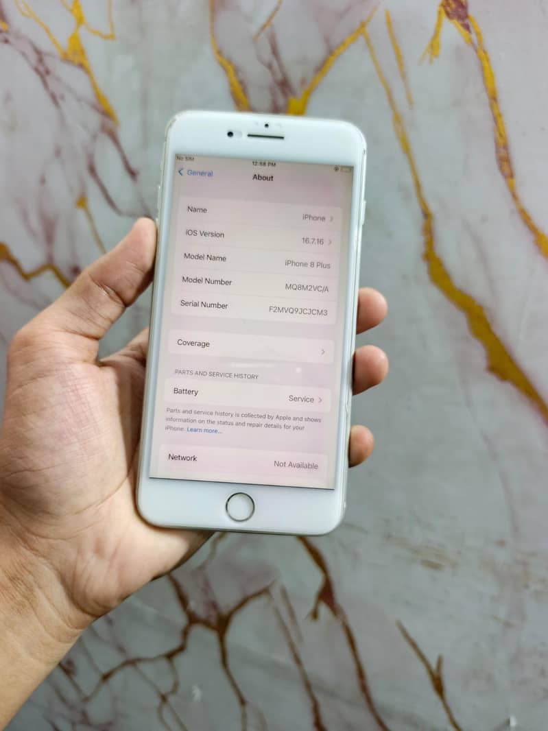 Apple iPhone 8 Plus 4