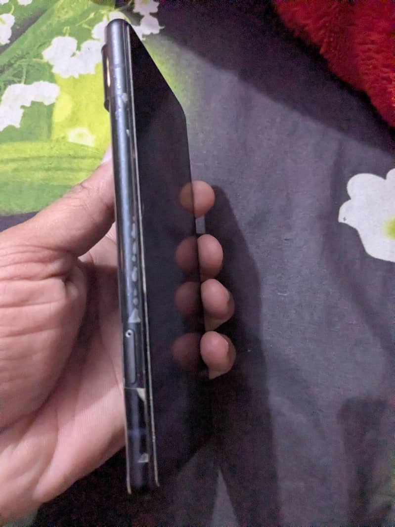 Google Pixel 6 4