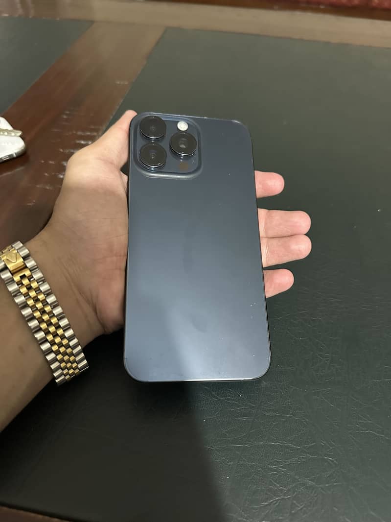Iphone 15 pro max 5