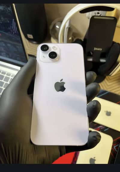 Apple iPhone 13