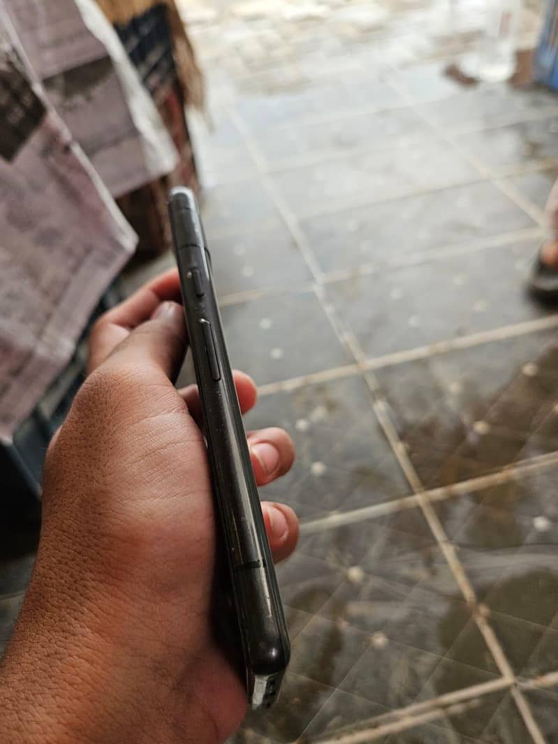 Google Pixel 7a 3