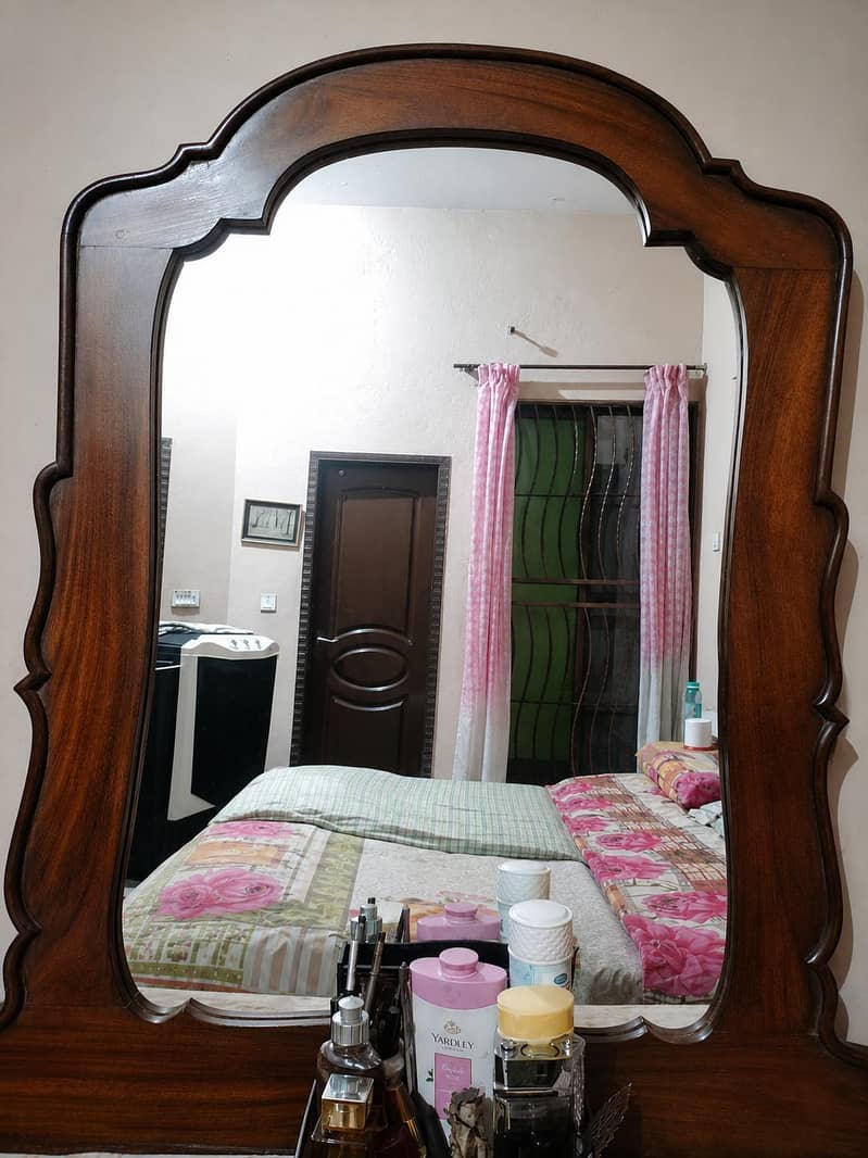 dressing table / drawers / side table / console table 1