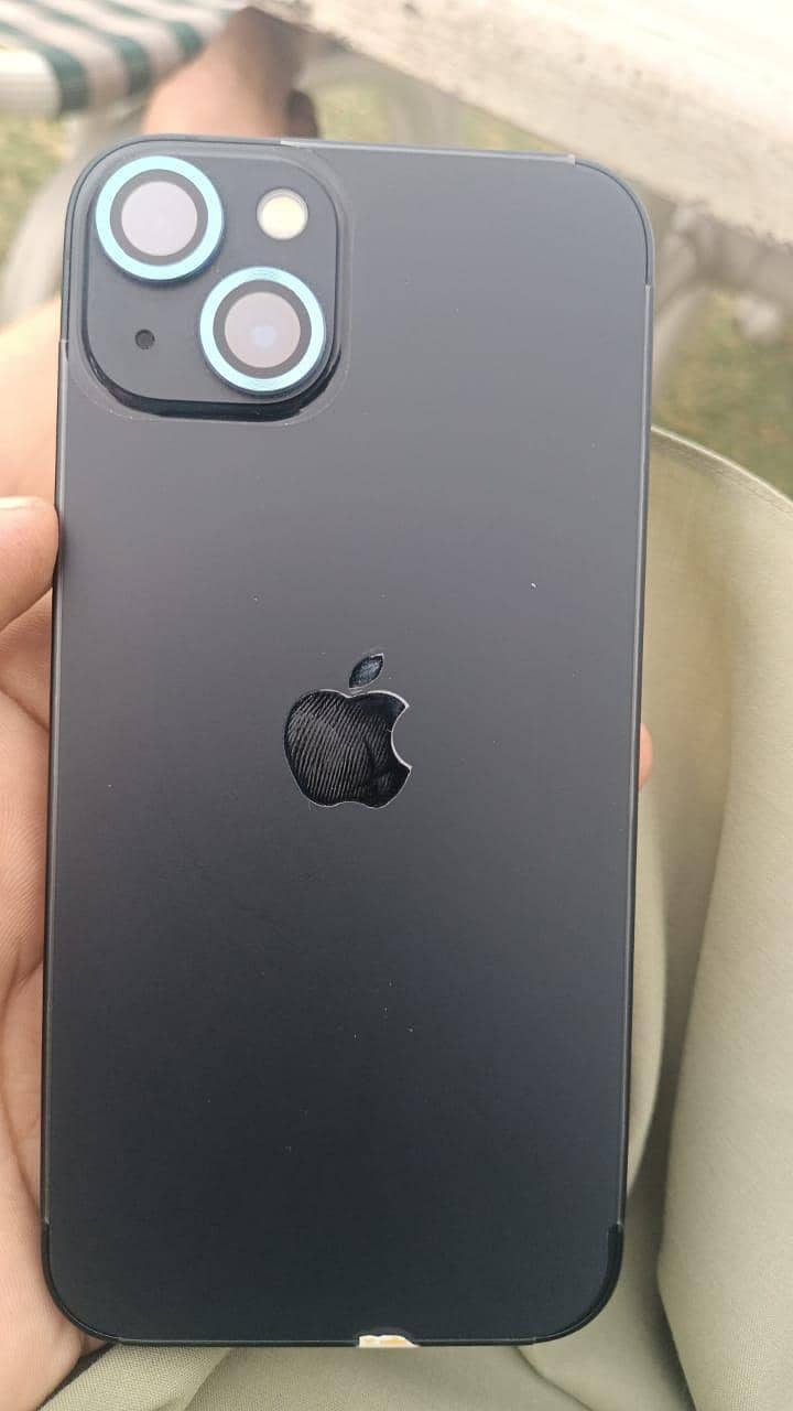 Apple iPhone 13 6