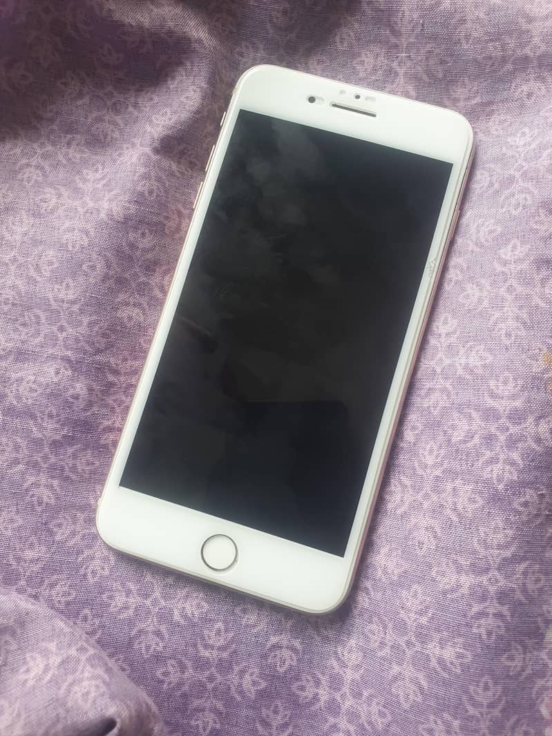 Apple iPhone 8 Plus 1