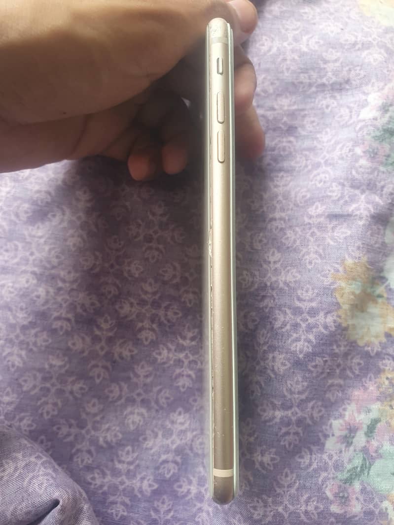 Apple iPhone 8 Plus 2