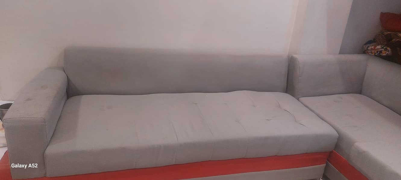 L-Sofa 1