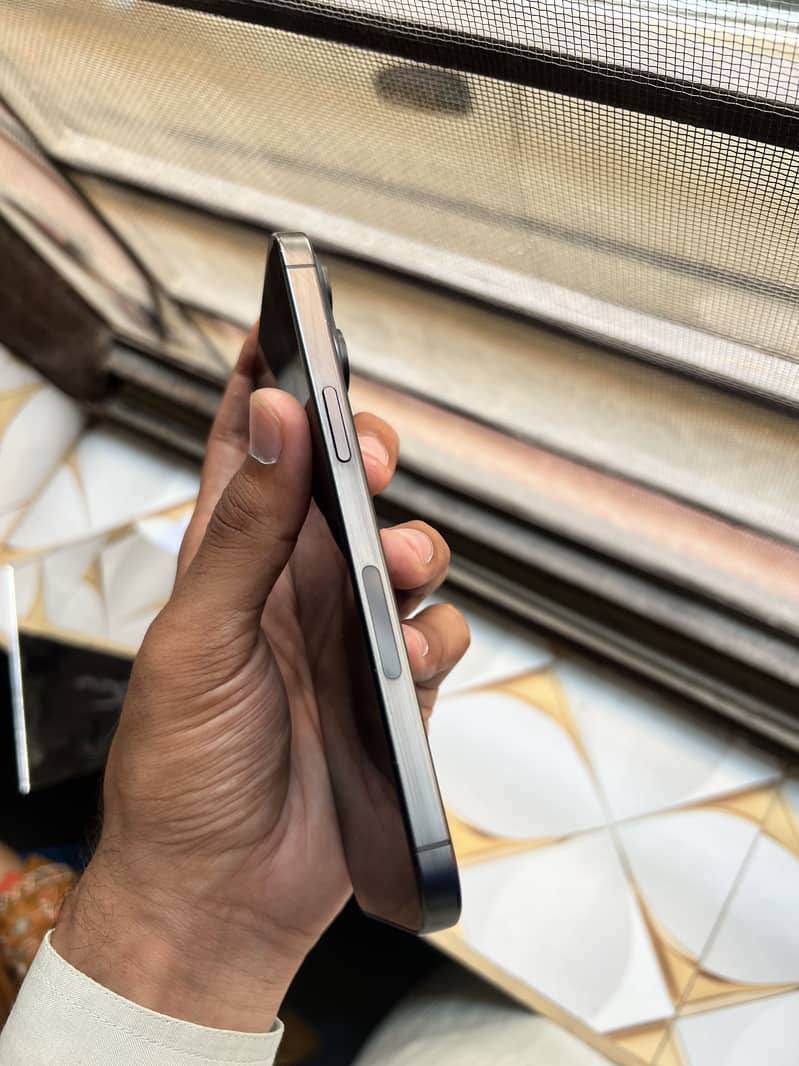 Iphone 15 pro max 0