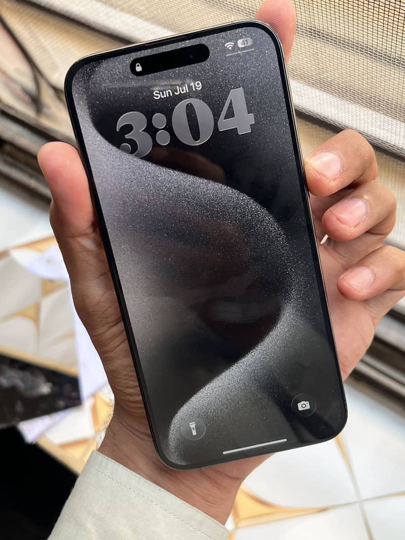 Iphone 15 pro max 2