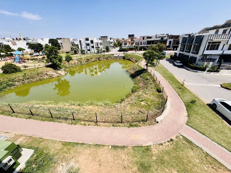 Plot for sale 4
