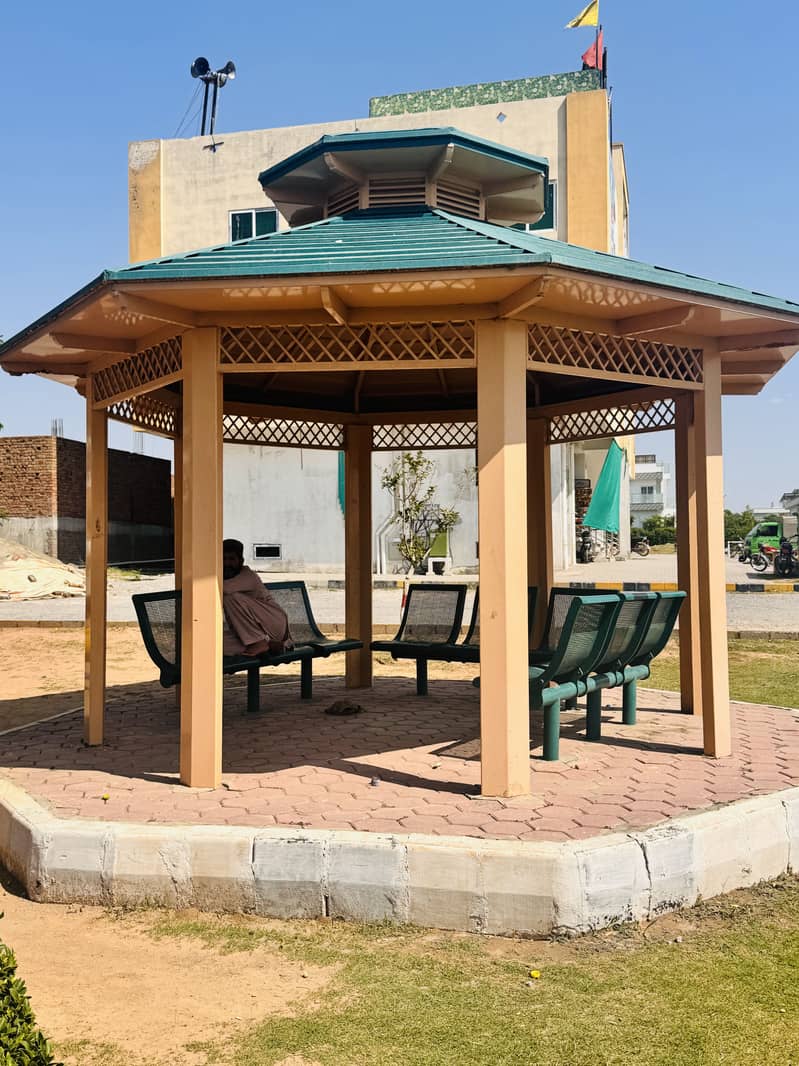 Plot for sale 11