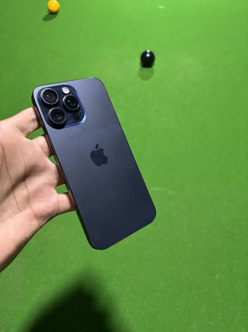 Apple iPhone 15 Pro Max 7